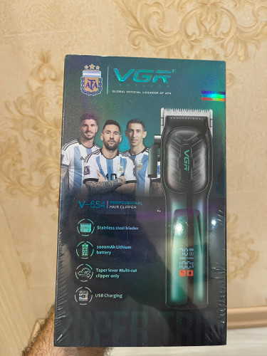 ماشین اصلاح وی جی آر مدل V-654 با تیغه استیل ضد زنگ و برش مستقیم